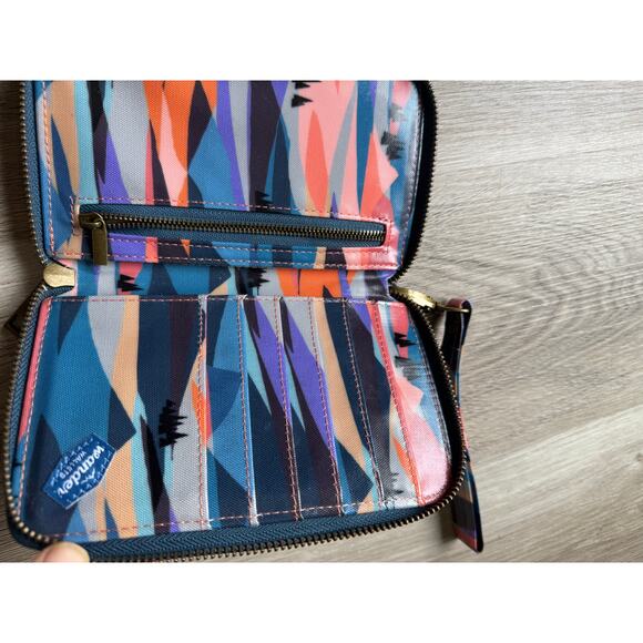 Wander Wallets Crossbody bag and matching wallet, Alpenglow - Picture 7 of 8